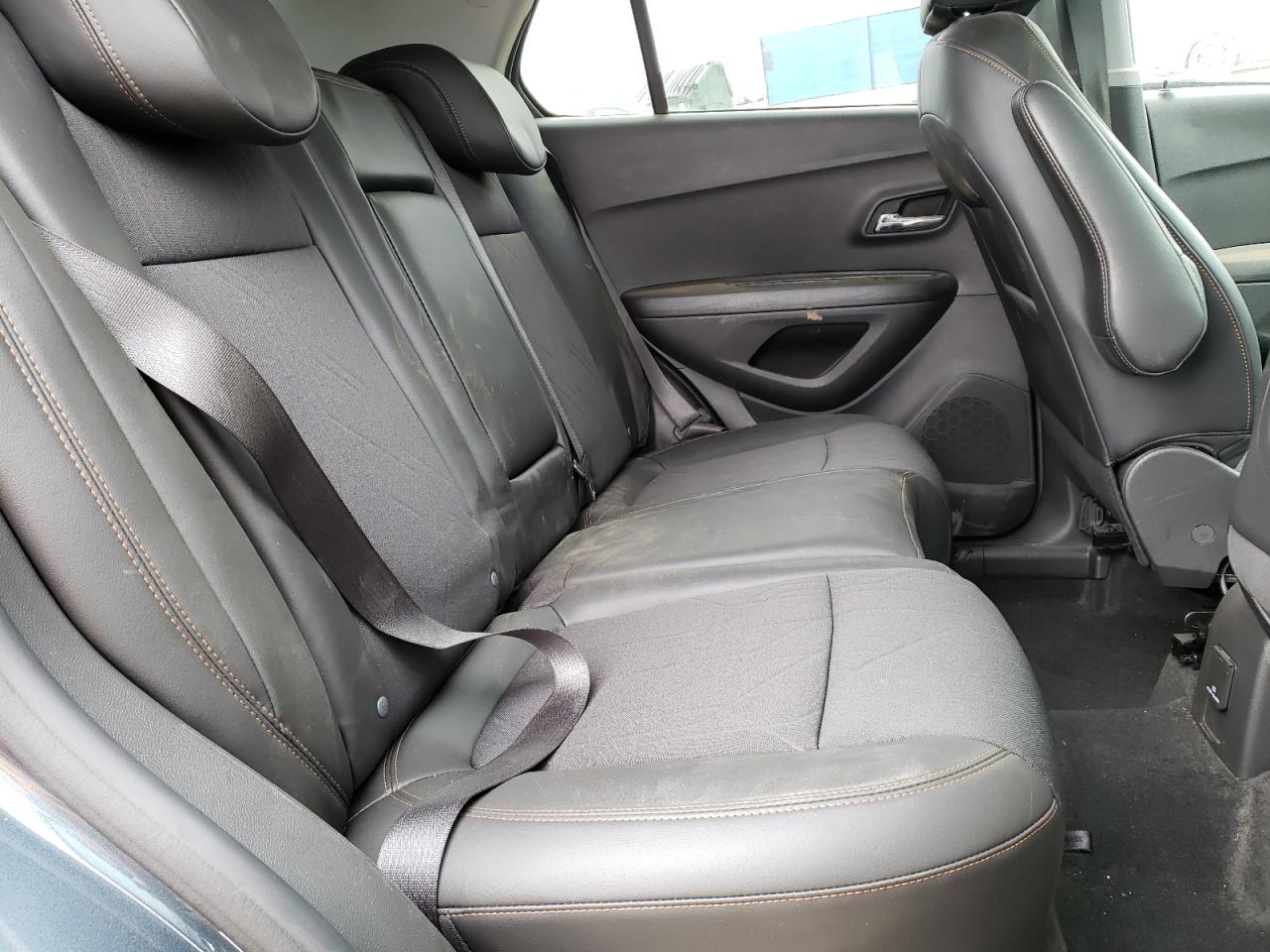 Photo 6 from auction – 2021 CHEVROLET TRAX 1LT with VIN KL7CJLSM5MB375403
