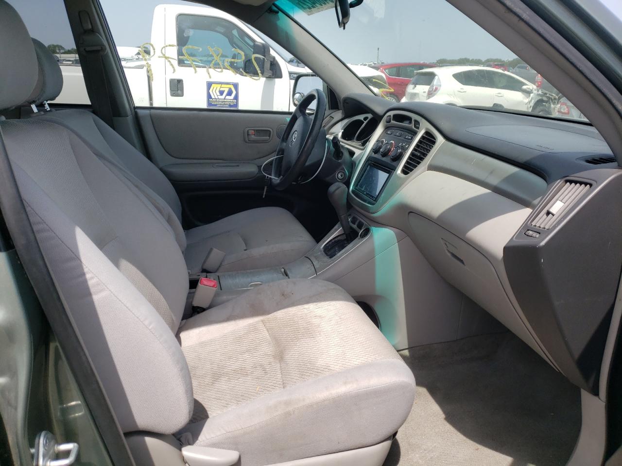 Photo 5 from auction – 2004 TOYOTA HIGHLANDER with VIN JTEEP21A540054321