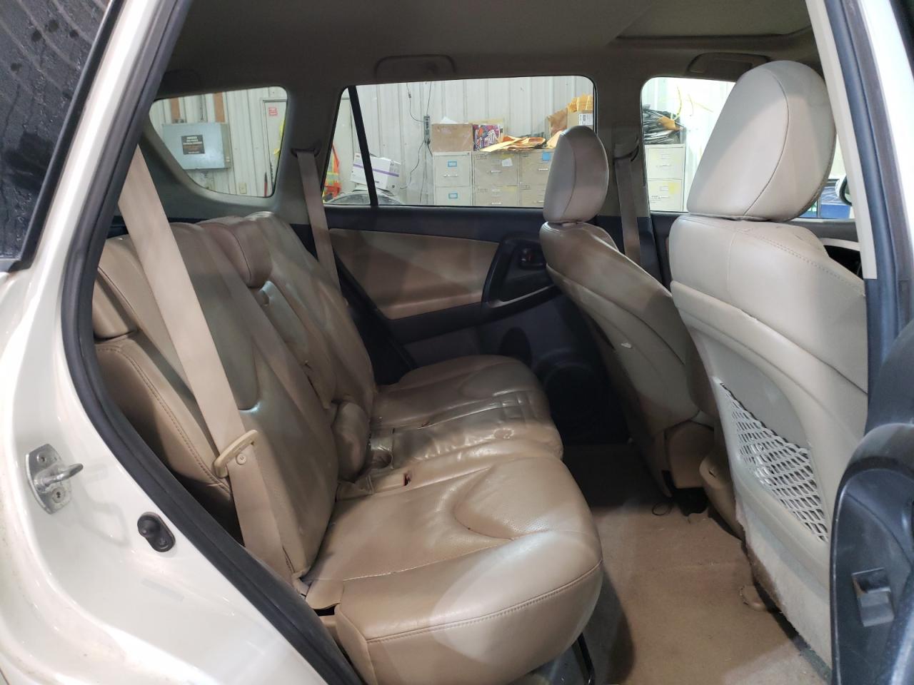 Photo 6 from auction – 2012 TOYOTA RAV4 LIMIT with VIN 2T3DK4DV5CW075673
