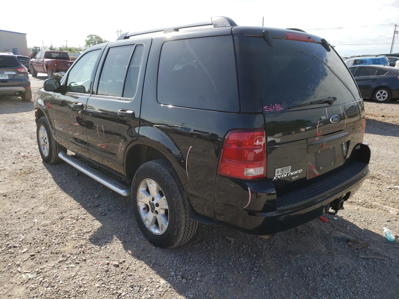 Photo 3 from auction – 2005 FORD EXPLORER X with VIN 1FMZU73K55UB75261