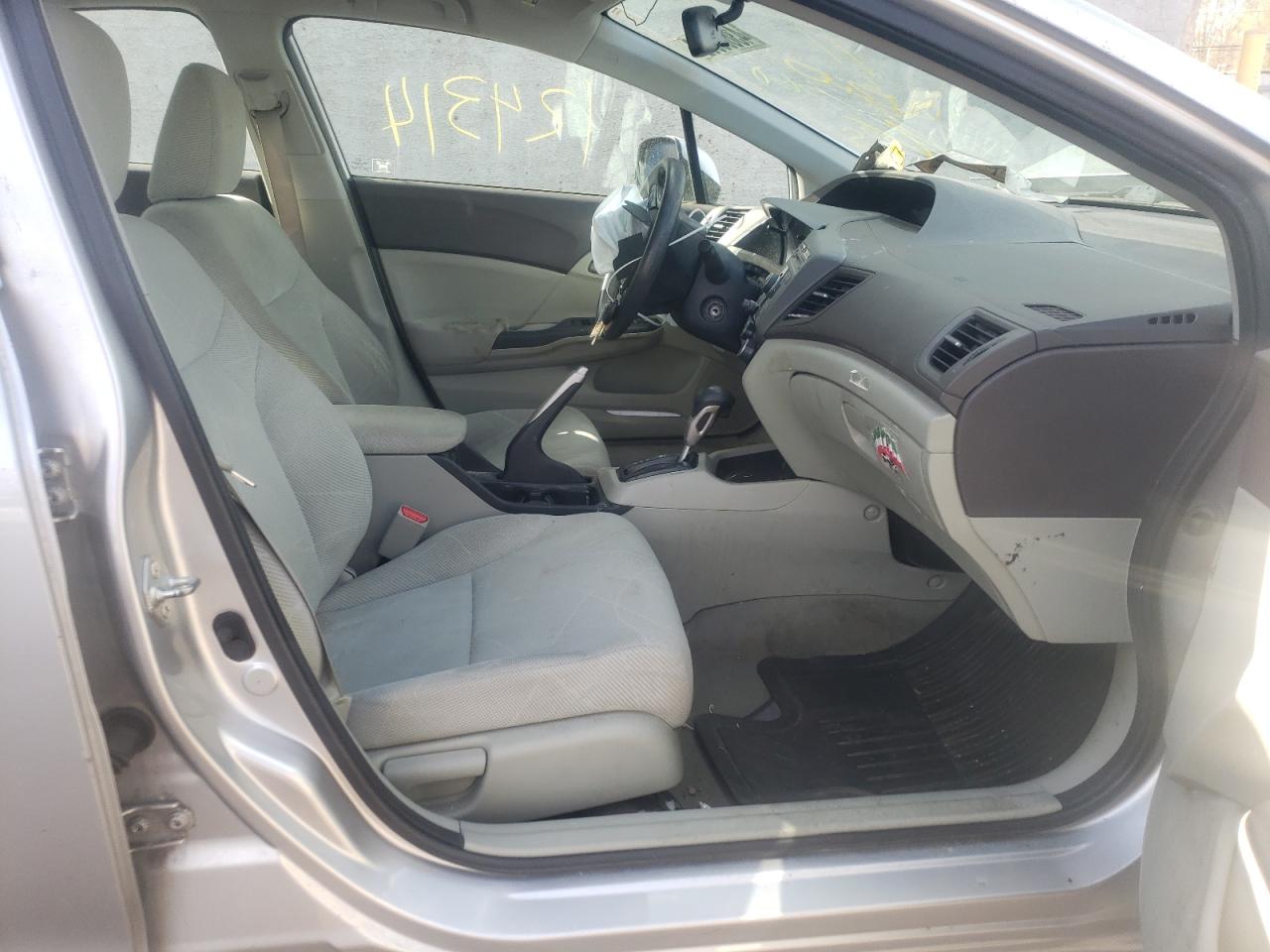 Photo 5 from auction – 2012 HONDA CIVIC LX with VIN 2HGFB2F59CH301760