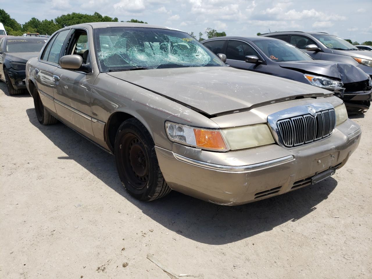 Photo 1 from auction – 2001 MERCURY GRAND MARQ with VIN 2MEFM75WX1X636799