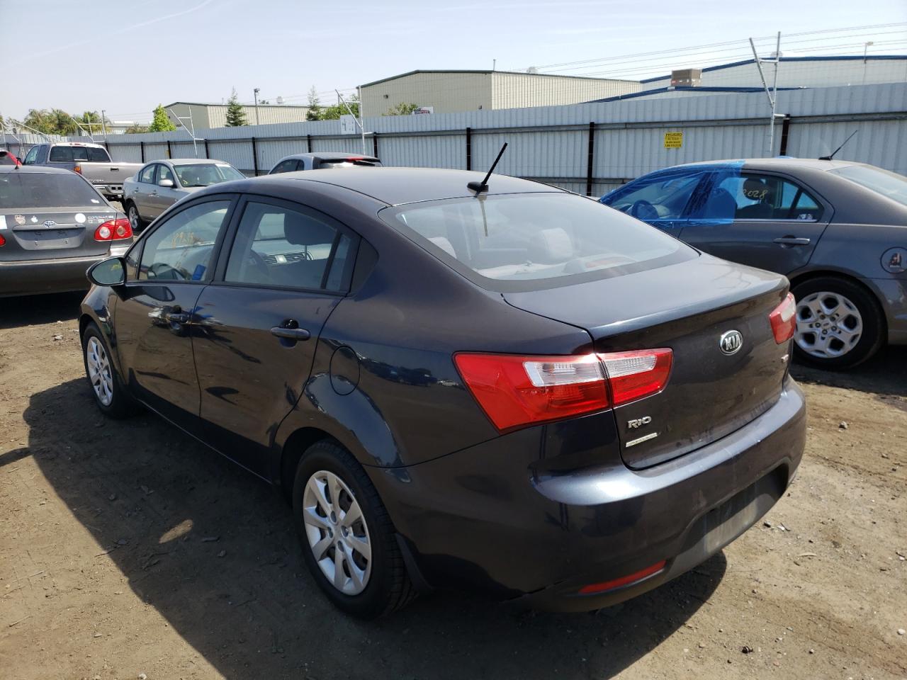 Photo 3 from auction – 2014 KIA RIO LX with VIN KNADM4A31E6330401