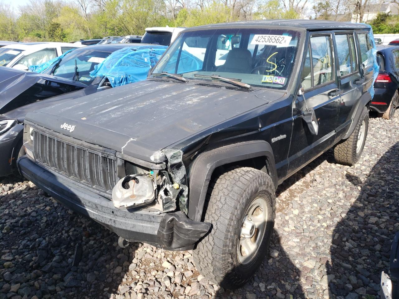 Photo 2 from auction – 1996 JEEP CHEROKEE S with VIN 1J4FJ68S1TL230465