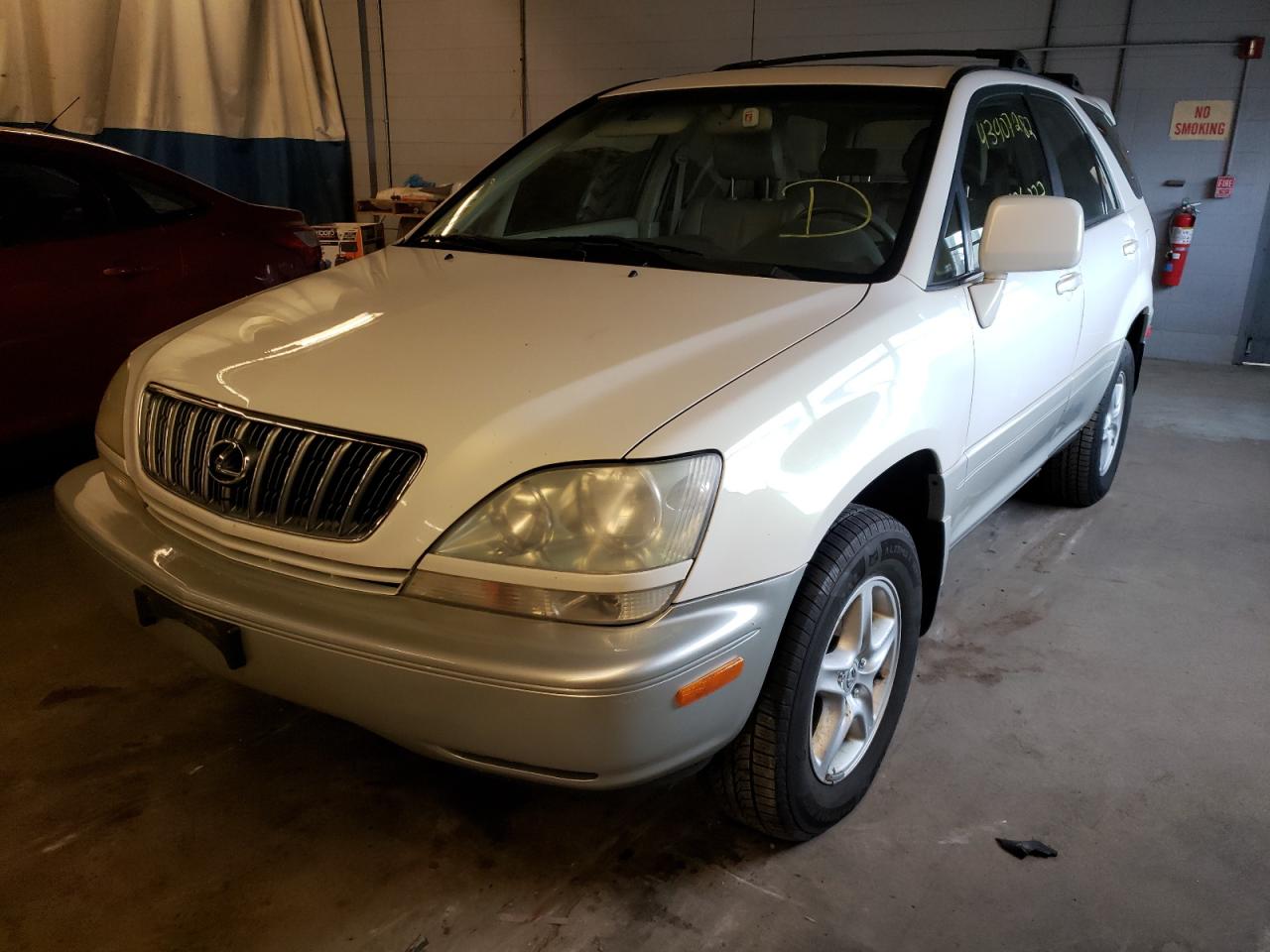 Photo 2 from auction – 2001 LEXUS RX 300 with VIN JTJHF10U710171031