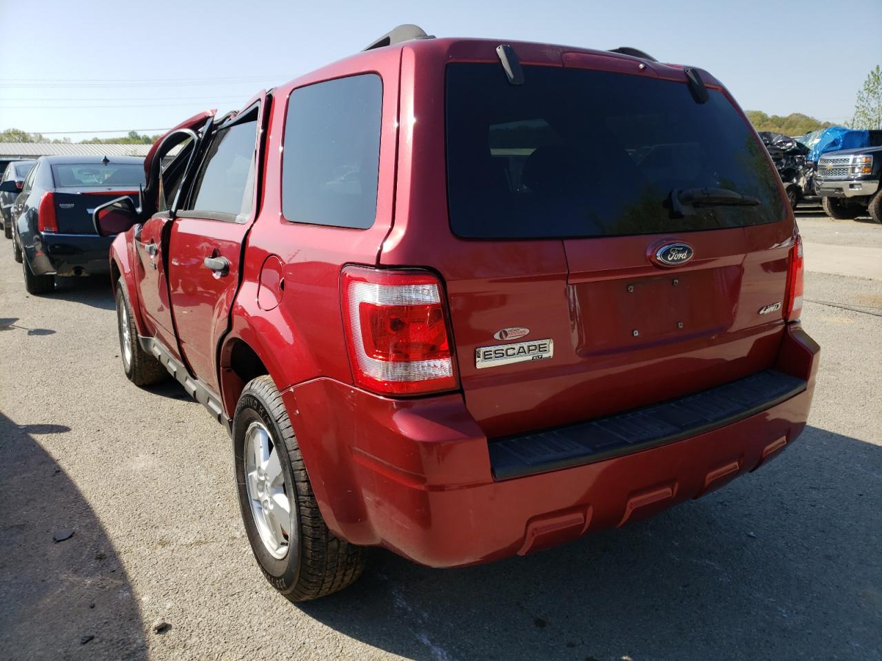 Photo 3 from auction – 2009 FORD ESCAPE XLT with VIN 1FMCU93G39KA89364