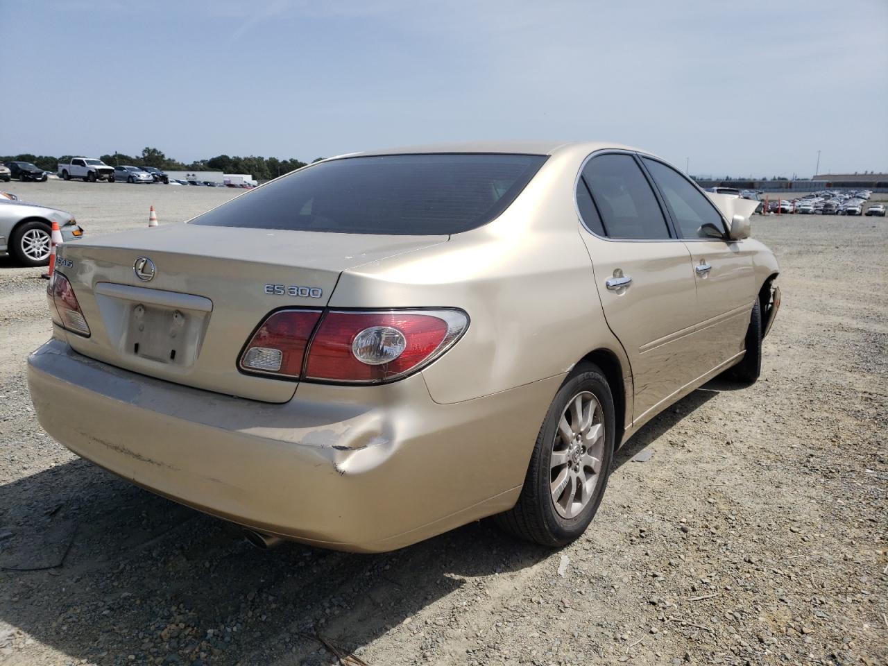 Photo 4 from auction – 2002 LEXUS ES with VIN JTHBF30G420072536