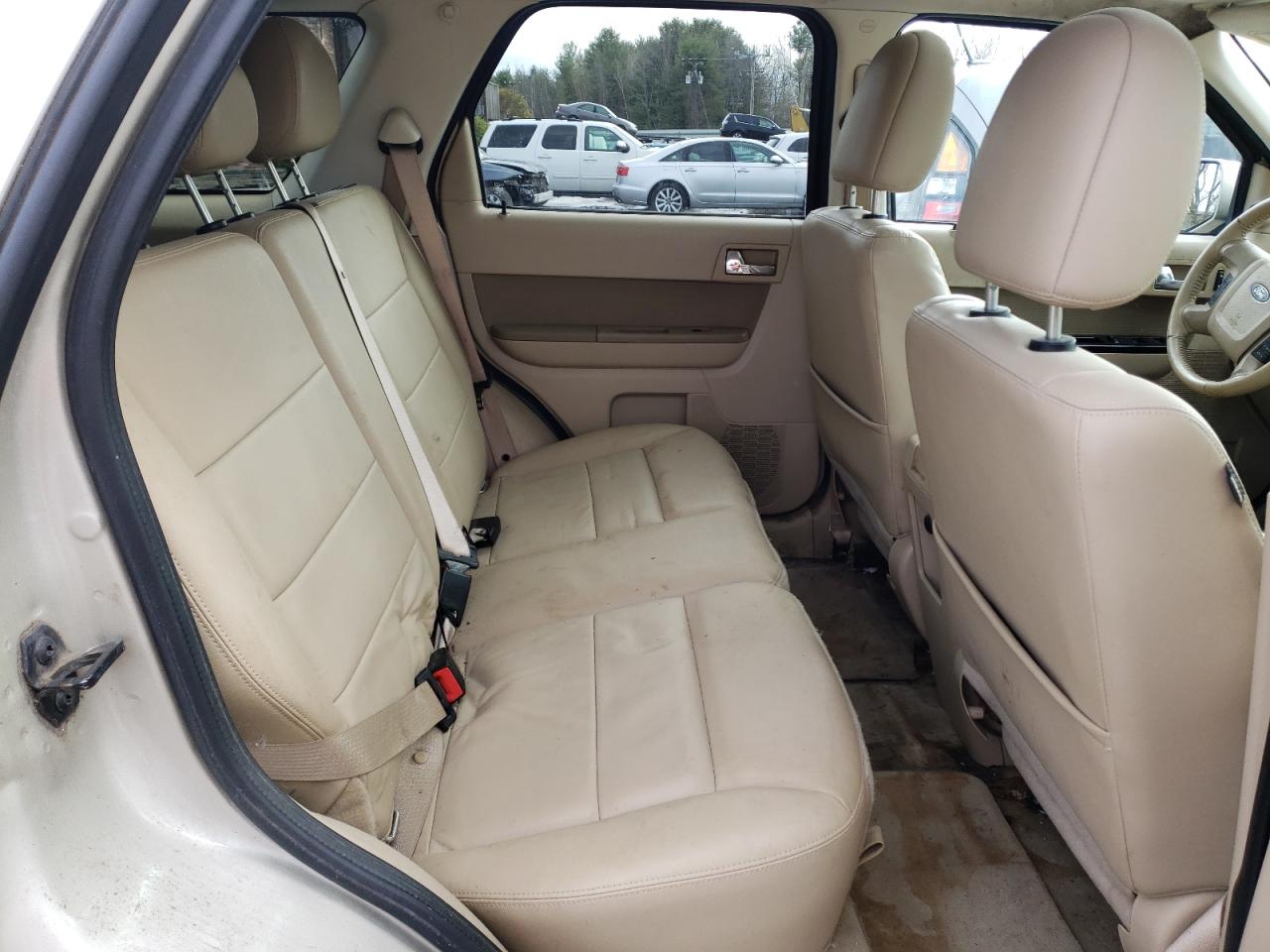 Photo 6 from auction – 2011 FORD ESCAPE with VIN 1FMCU9EG5BKA65568
