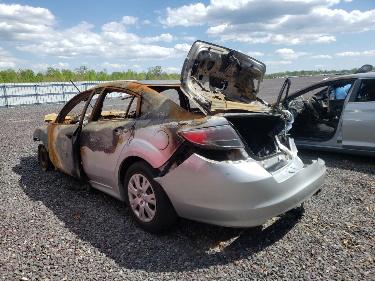 Photo 3 from auction – 2010 MAZDA 6 I with VIN 1YVHZ8BHXA5M24701