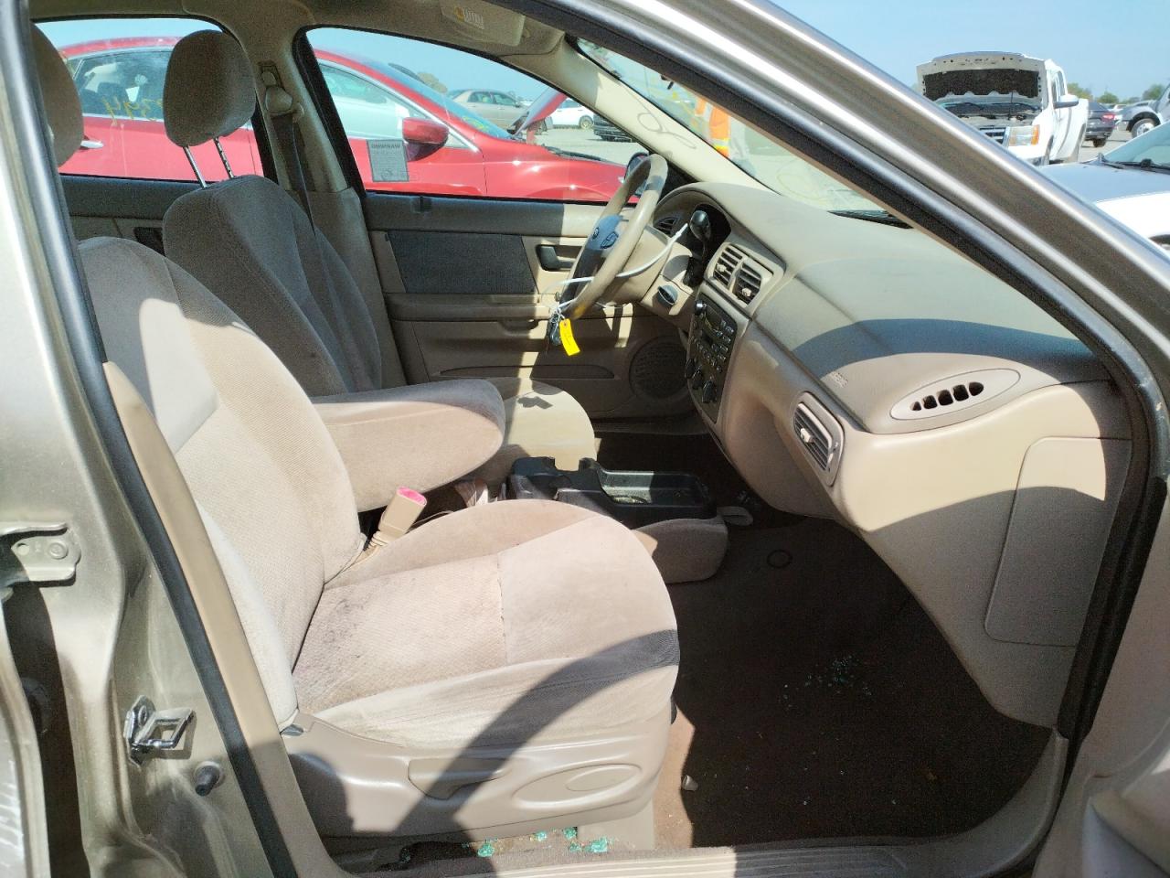 Photo 5 from auction – 2003 FORD TAURUS LX with VIN 1FAFP52U53G205303