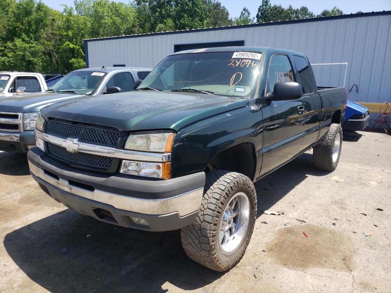 Photo 2 from auction – 2003 CHEVROLET SILVERADO with VIN 1GCEK19T13E231046