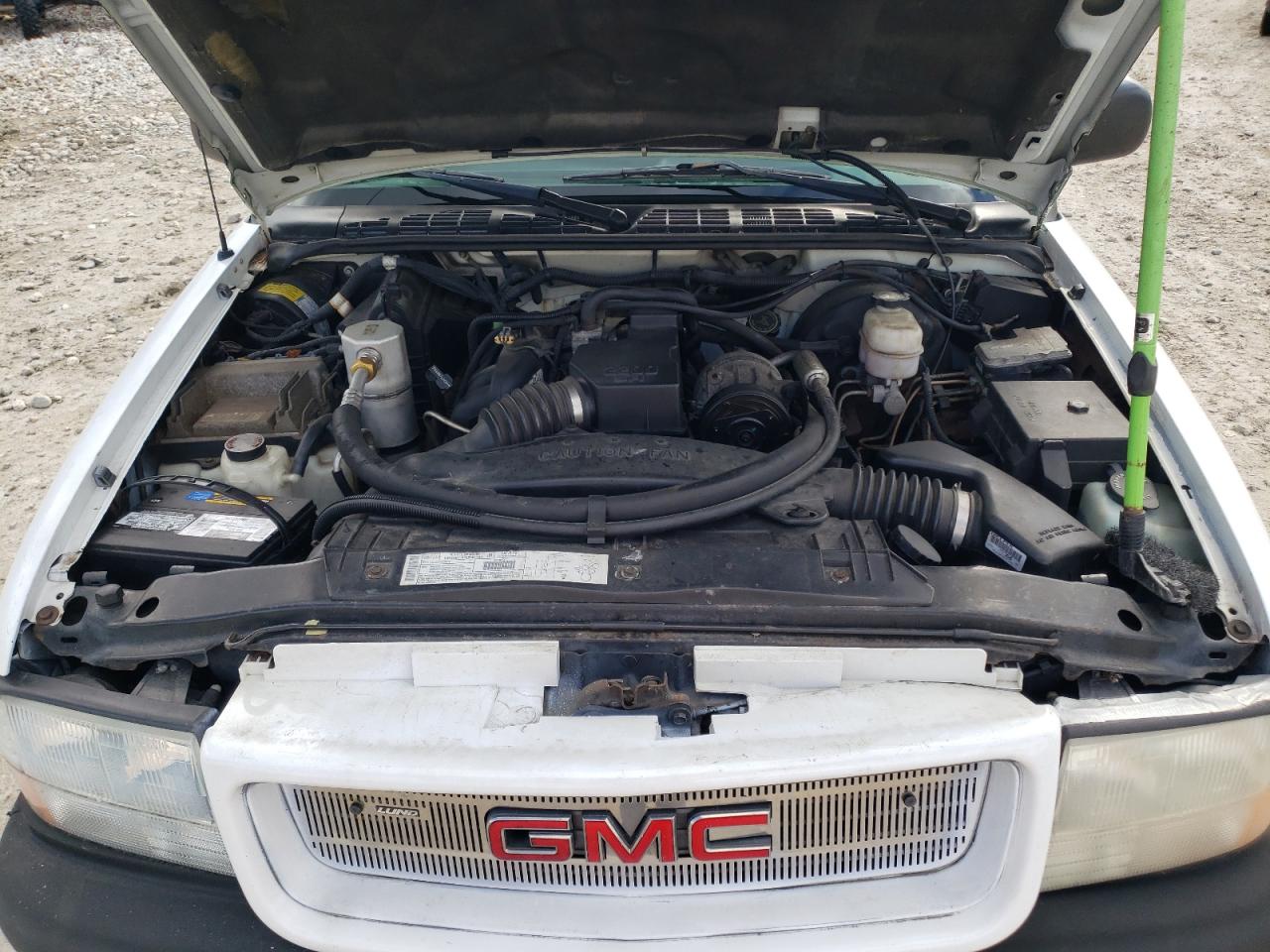Photo 7 from auction – 2000 GMC SONOMA with VIN 1GTCS1458YK265137
