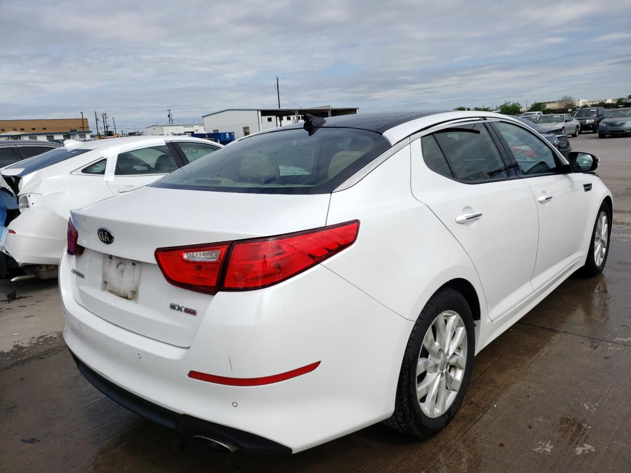 Photo 4 from auction – 2014 KIA OPTIMA EX with VIN 5XXGN4A79EG341535