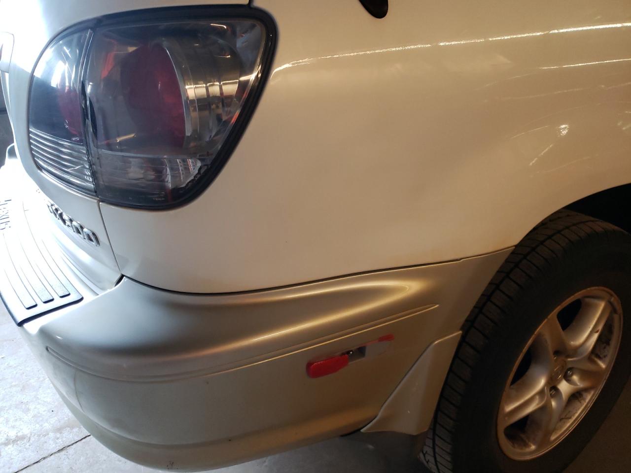 Photo 9 from auction – 2001 LEXUS RX 300 with VIN JTJHF10U710171031