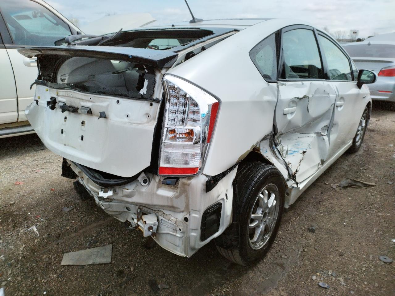 Photo 4 from auction – 2010 TOYOTA PRIUS with VIN JTDKN3DUXA0044470