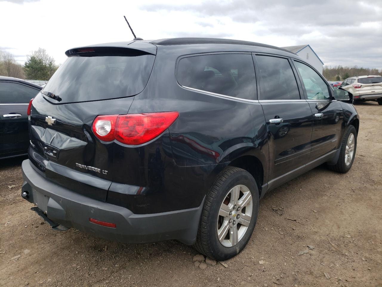 Photo 4 from auction – 2009 CHEVROLET TRAVERSE L with VIN 1GNER23D39S176815