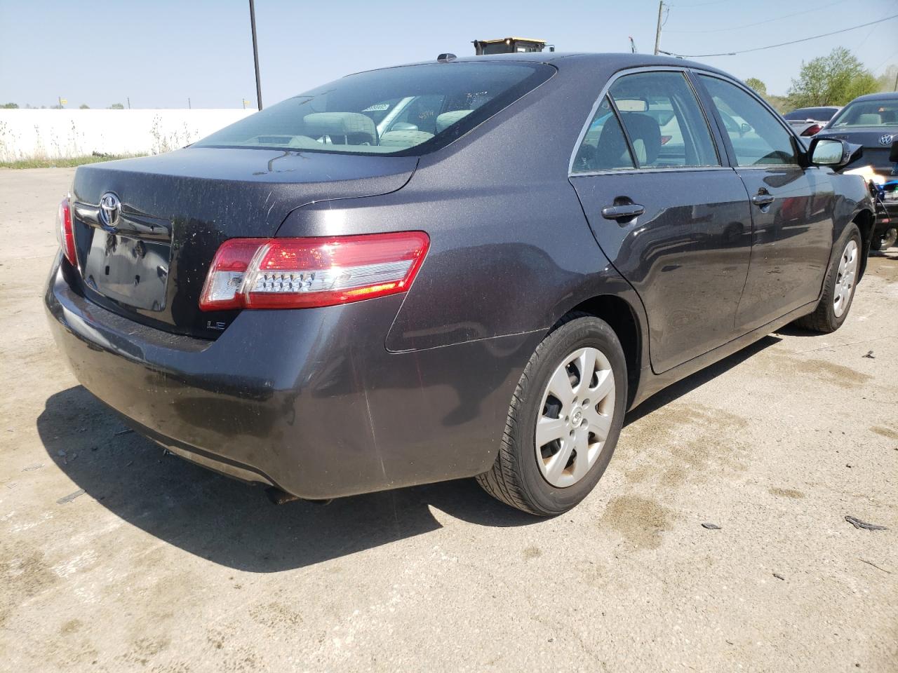 Photo 4 from auction – 2011 TOYOTA CAMRY BASE with VIN 4T1BF3EK2BU137306