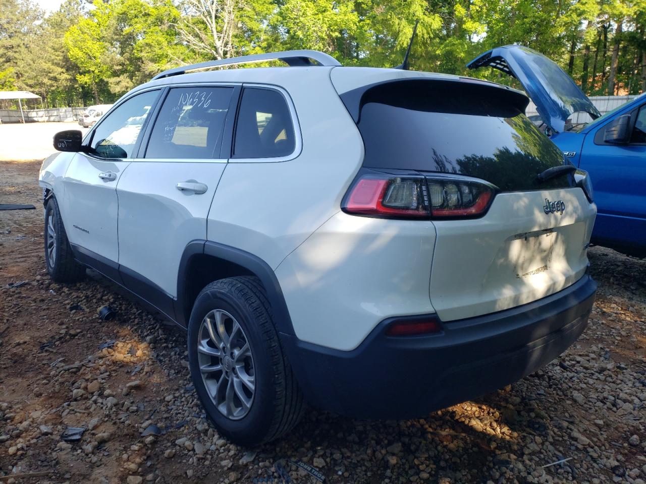 Photo 3 from auction – 2019 JEEP CHEROKEE L with VIN 1C4PJLLB0KD110357