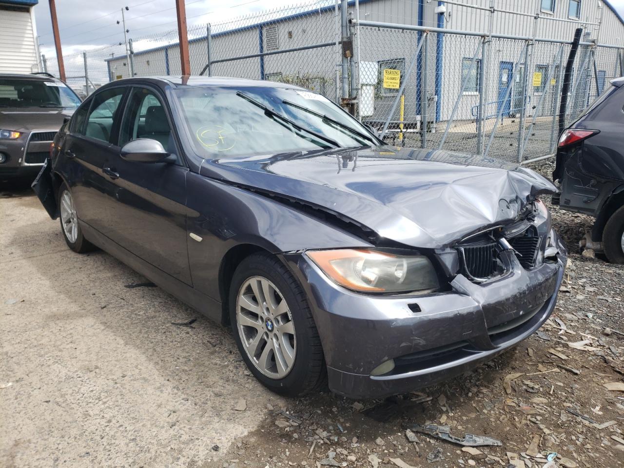 BMW 325 XI 2006 with VIN WBAVD13586KV00439 - Photo from auction