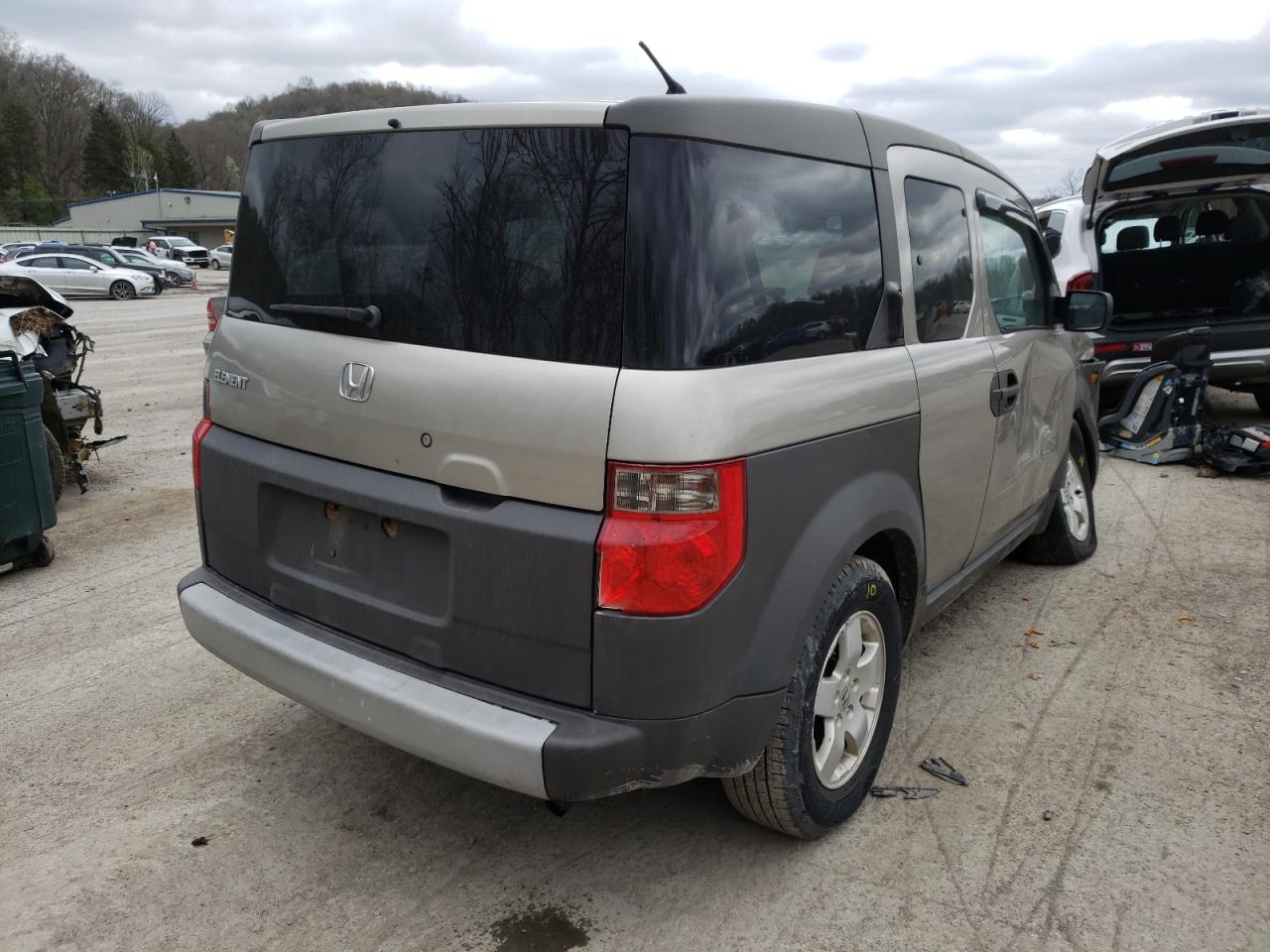 Photo 4 from auction – 2003 HONDA ELEMENT EX with VIN 5J6YH28553L030986