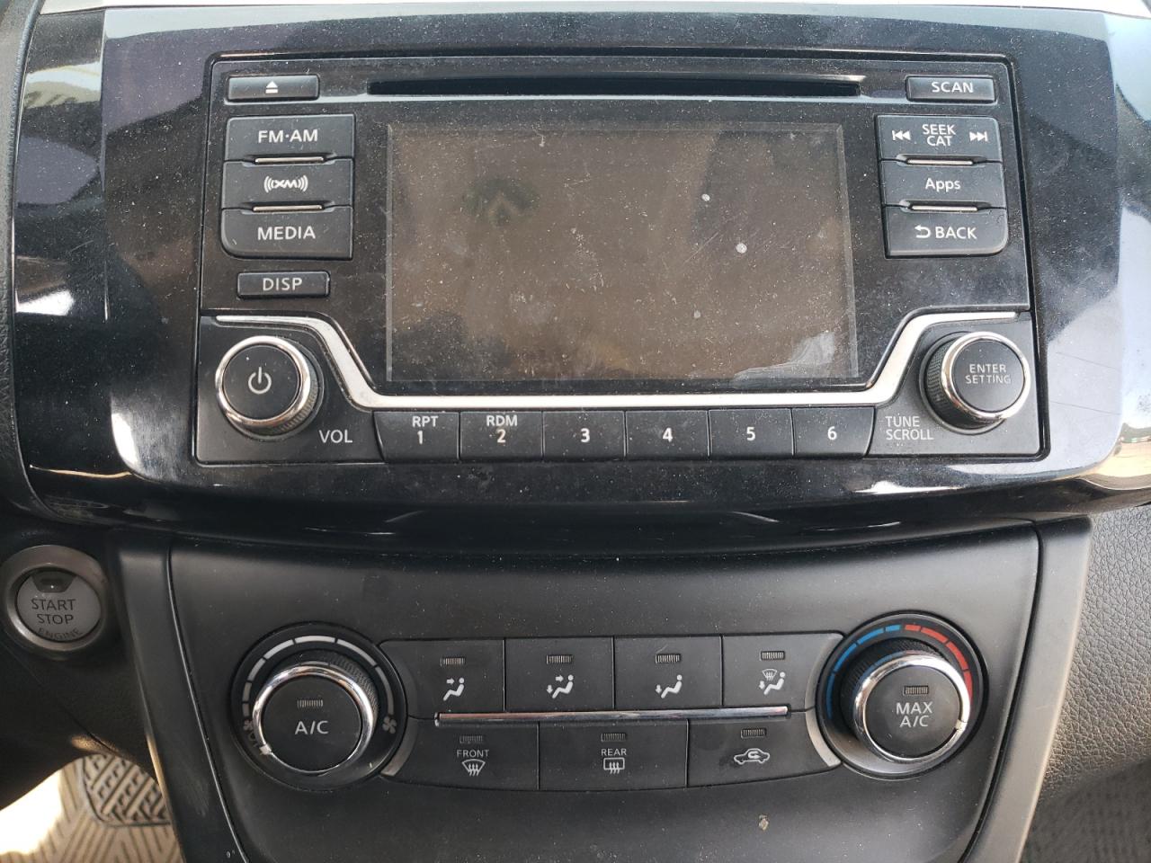 Photo 9 from auction – 2016 NISSAN SENTRA S with VIN 3N1AB7AP7GY277170