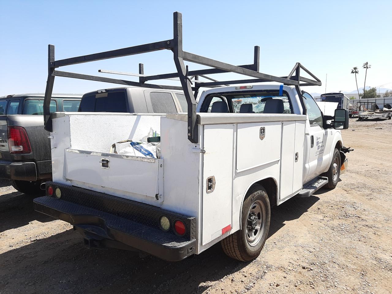 Zdjęcie 4 z aukcji – 2016 FORD F250 SUPER z VIN 1FDBF2A64GEC32843