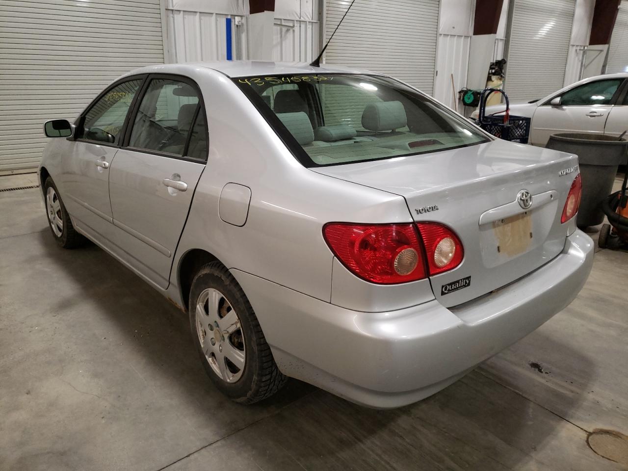 Photo 3 from auction – 2007 TOYOTA COROLLA CE with VIN JTDBR32E070128094