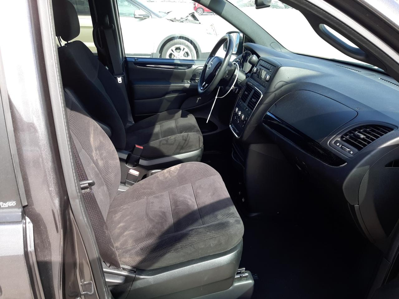 Photo 5 from auction – 2014 DODGE GRAND CARA with VIN 2C4RDGBG9ER306142