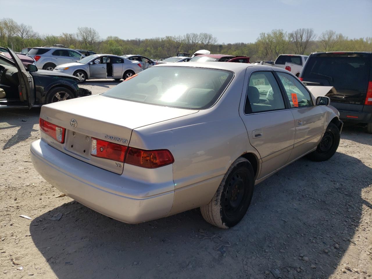 Photo 4 from auction – 2001 TOYOTA CAMRY LE with VIN 4T1BF22K61U967204
