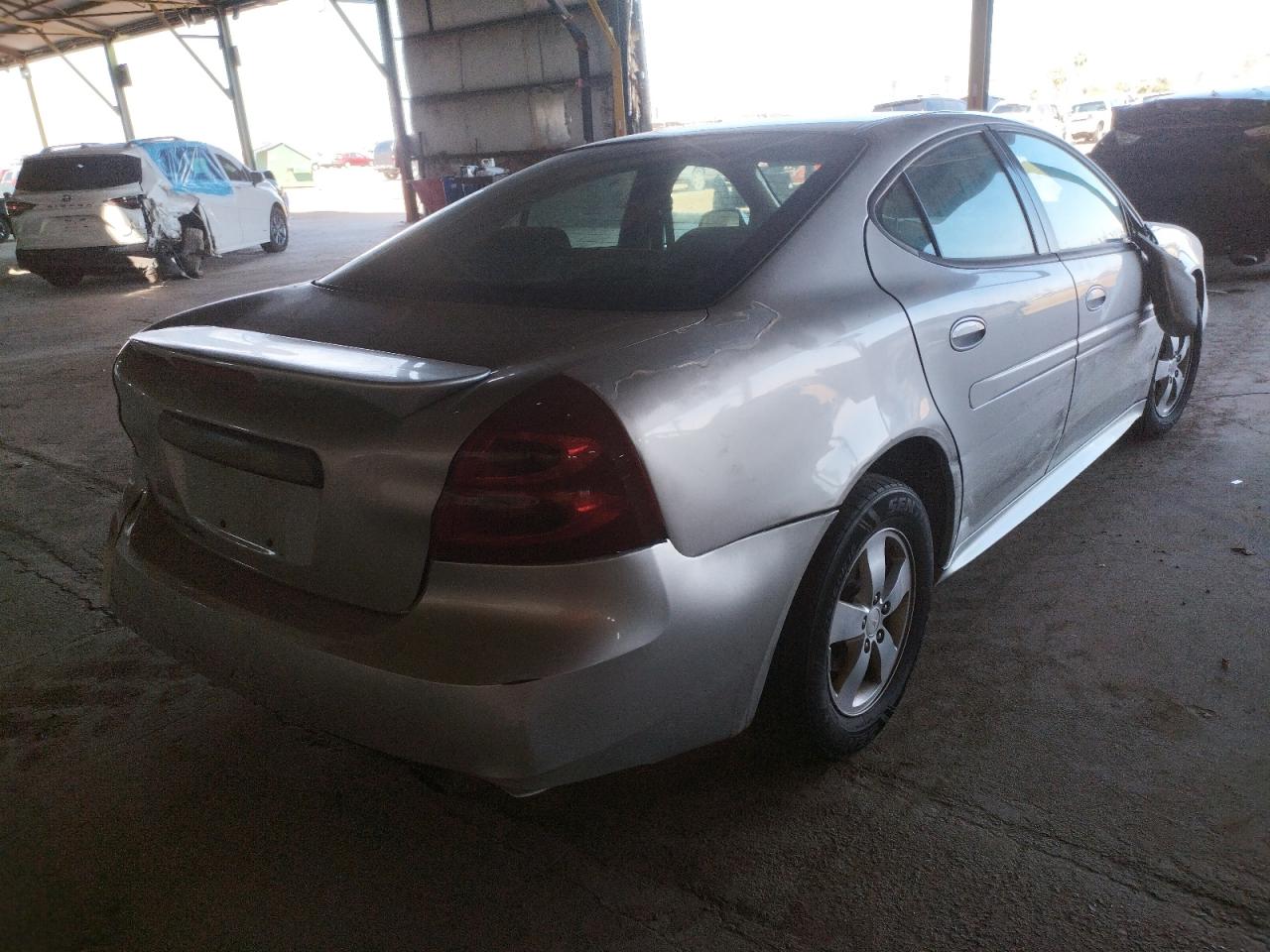 Photo 4 from auction – 2007 PONTIAC GRAND PRIX with VIN 2G2WP552171179472