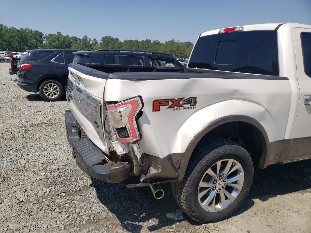 Photo 9 from auction – 2017 FORD F150 SUPER with VIN 1FTEW1EG1HFC11216