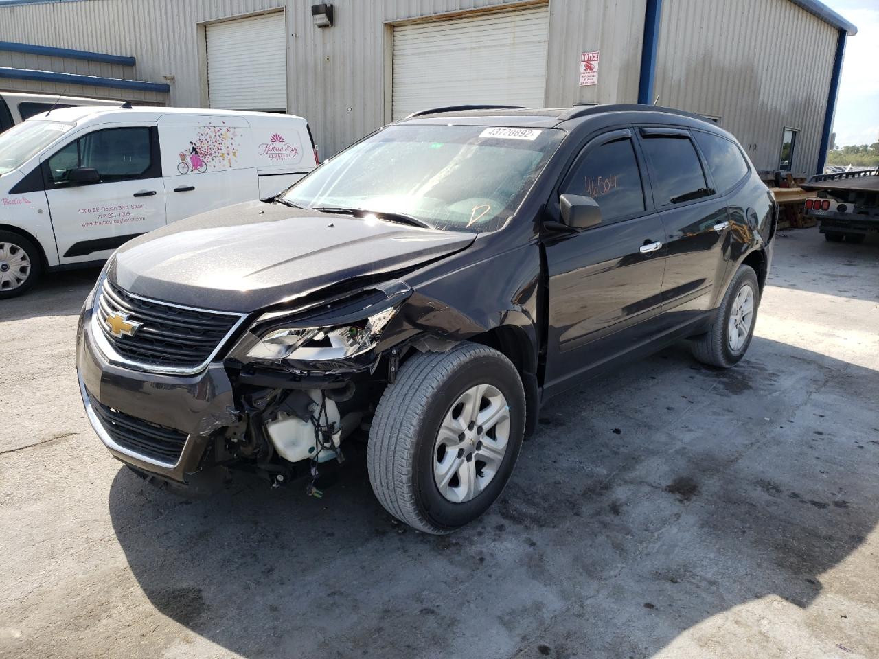Photo 2 from auction – 2013 CHEVROLET TRAVERSE L with VIN 1GNKRFED5DJ128478