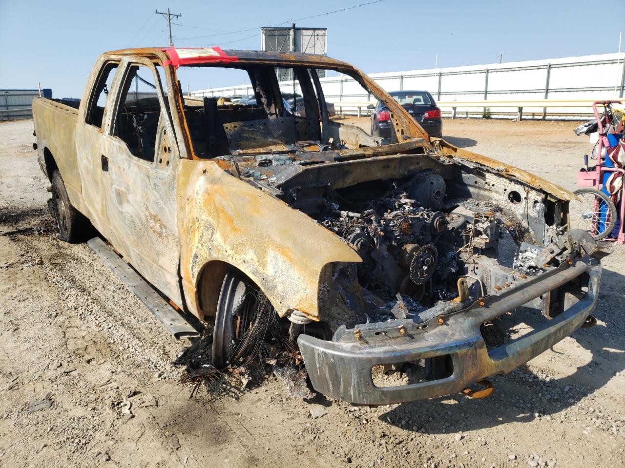 FORD F150 2005 with VIN 1FTPX14535FB68418 - Photo from auction