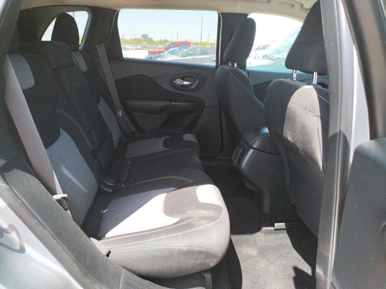 Photo 6 from auction – 2014 JEEP CHEROKEE L with VIN 1C4PJMCS4EW177834