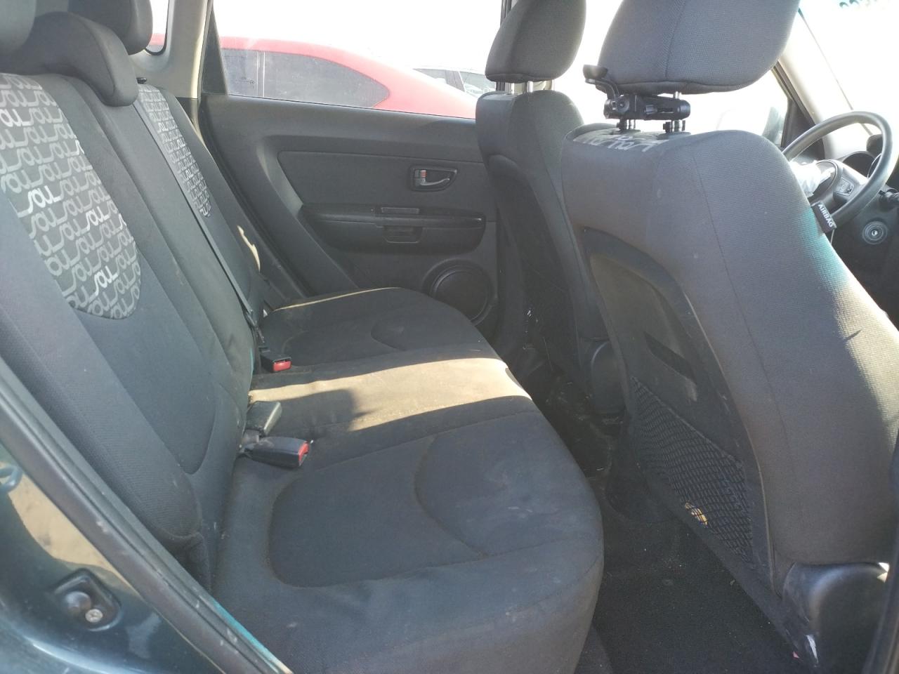 Photo 6 from auction – 2011 KIA SOUL + with VIN KNDJT2A20B7198354