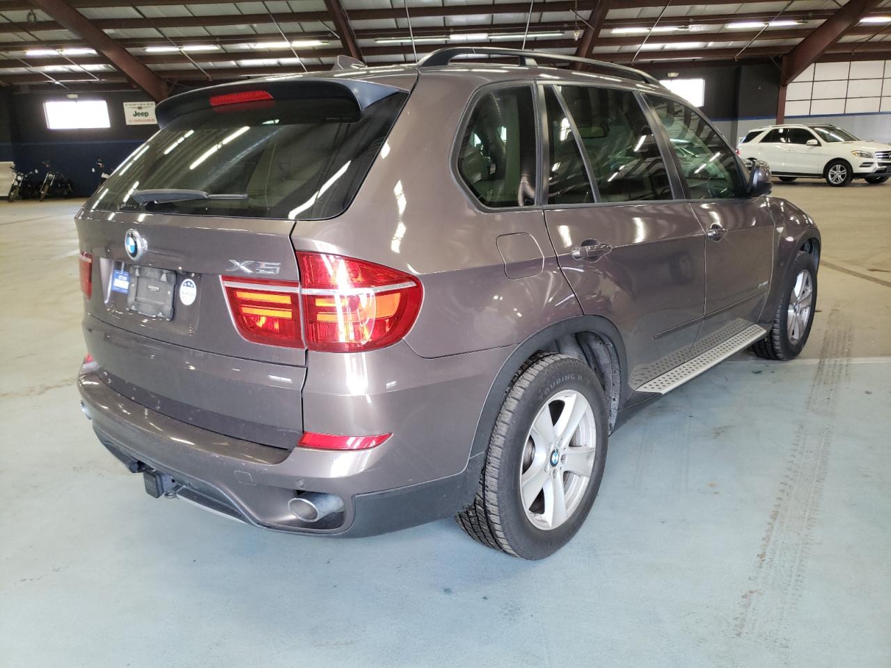 Photo 4 from auction – 2012 BMW X5 XDRIVE3 with VIN 5UXZW0C5XCL666376