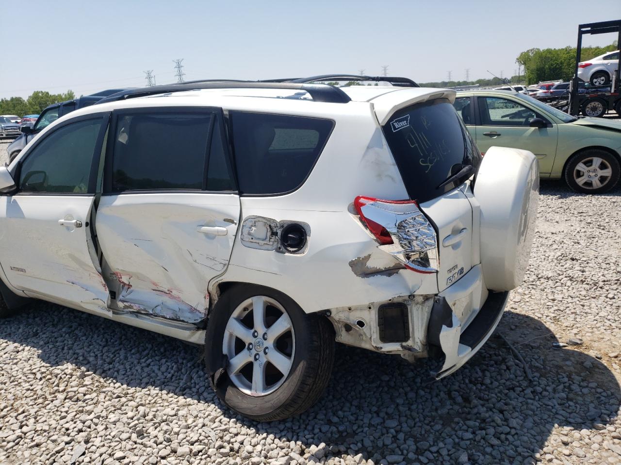 Photo 9 from auction – 2007 TOYOTA RAV4 LIMIT with VIN JTMZK31V175015973