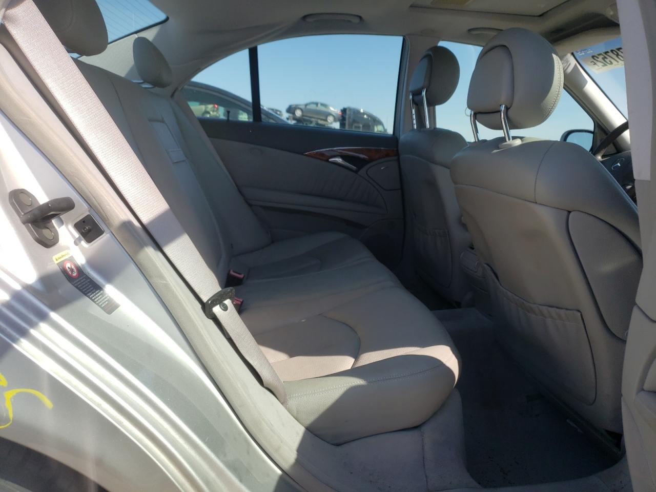 Photo 6 from auction – 2003 MERCEDES-BENZ E 320 with VIN WDBUF65J13X102955