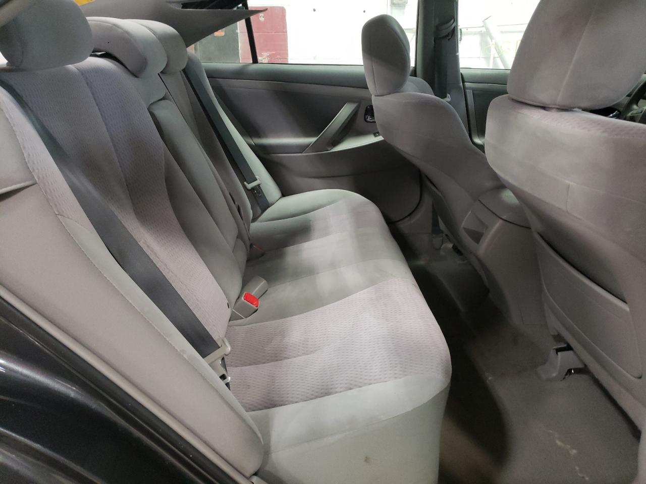 Photo 6 from auction – 2011 TOYOTA CAMRY BASE with VIN 4T4BF3EK2BR124089