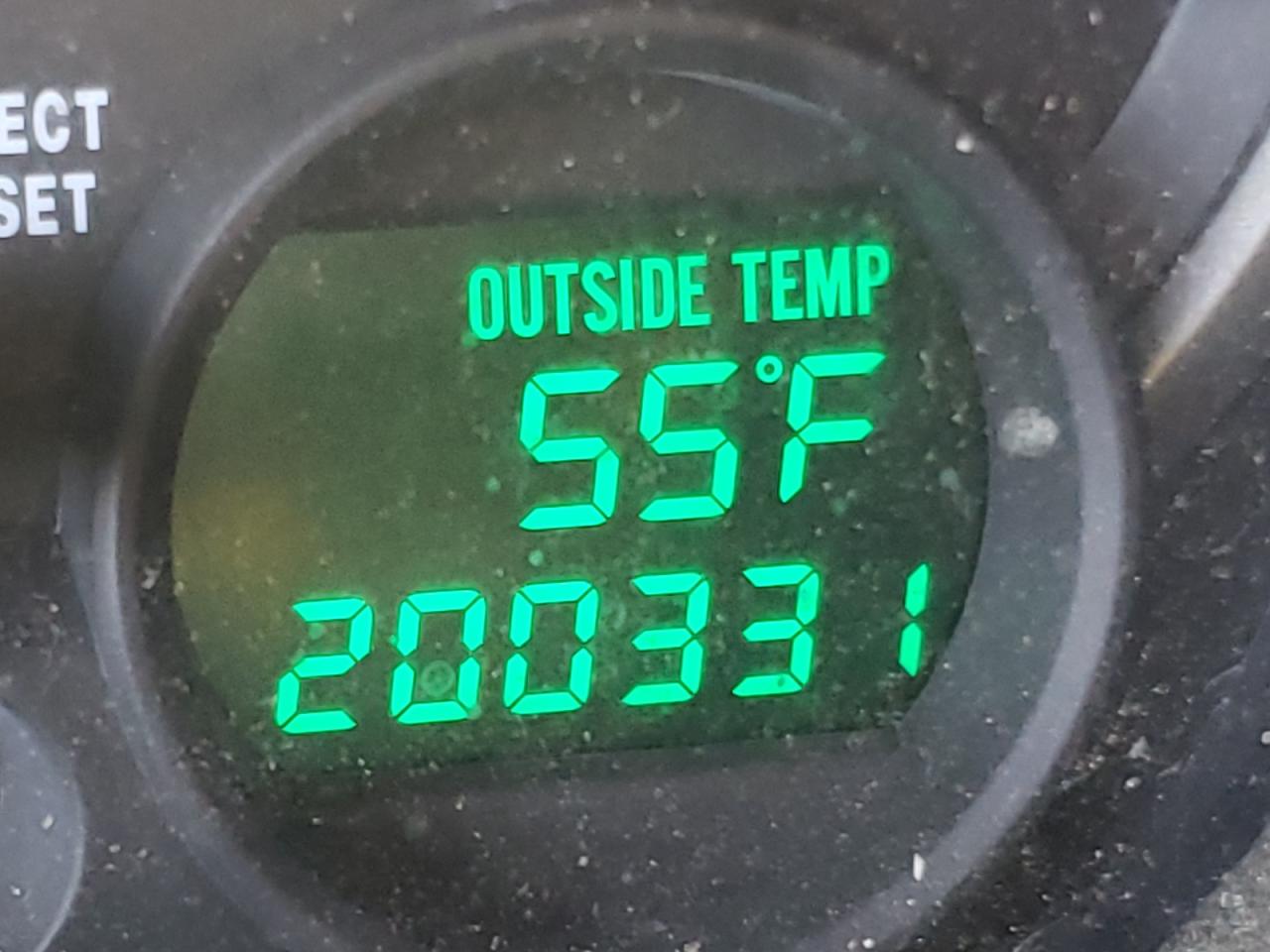 Photo 8 from auction – 2004 HONDA PILOT EXL with VIN 2HKYF18684H517183