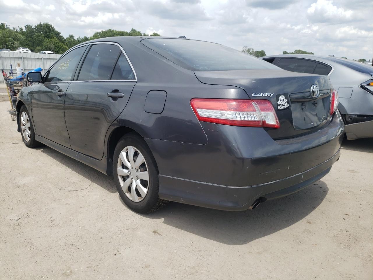 Photo 3 from auction – 2010 TOYOTA CAMRY BASE with VIN 4T1BF3EK3AU067751