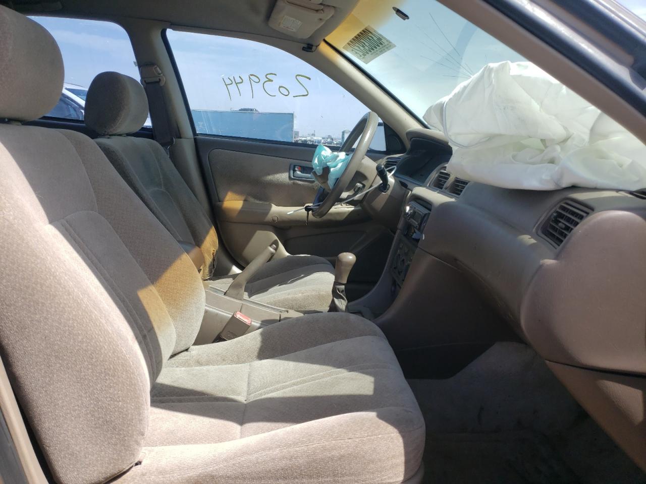Photo 5 from auction – 2000 TOYOTA CAMRY LE with VIN 4T1BF22KXYU935947