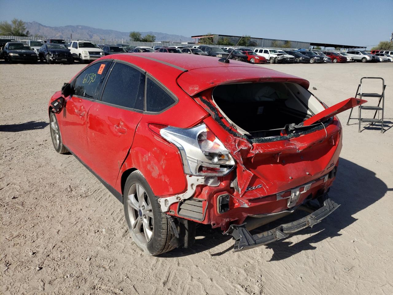 Photo 3 from auction – 2014 FORD FOCUS SE with VIN 1FADP3K26EL132074