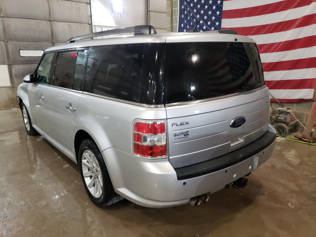Photo 3 from auction – 2010 FORD FLEX SEL with VIN 2FMGK5CC9ABA67929