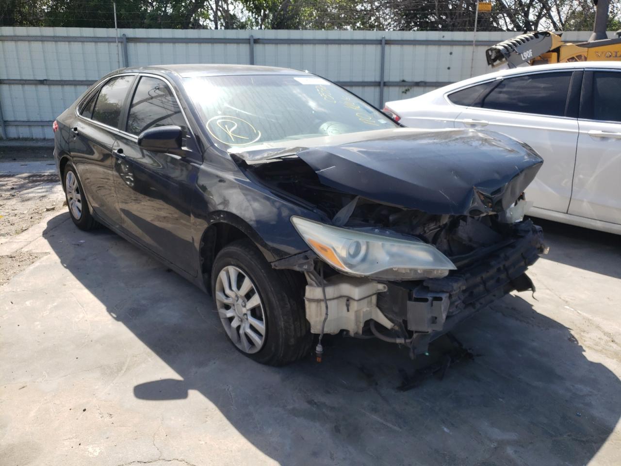 TOYOTA CAMRY LE 2015 with VIN 4T1BF1FK2FU033536 - Photo from auction