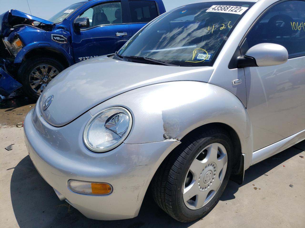 Photo 9 from auction – 2001 VOLKSWAGEN NEW BEETLE with VIN 3VWCB21C61M454633