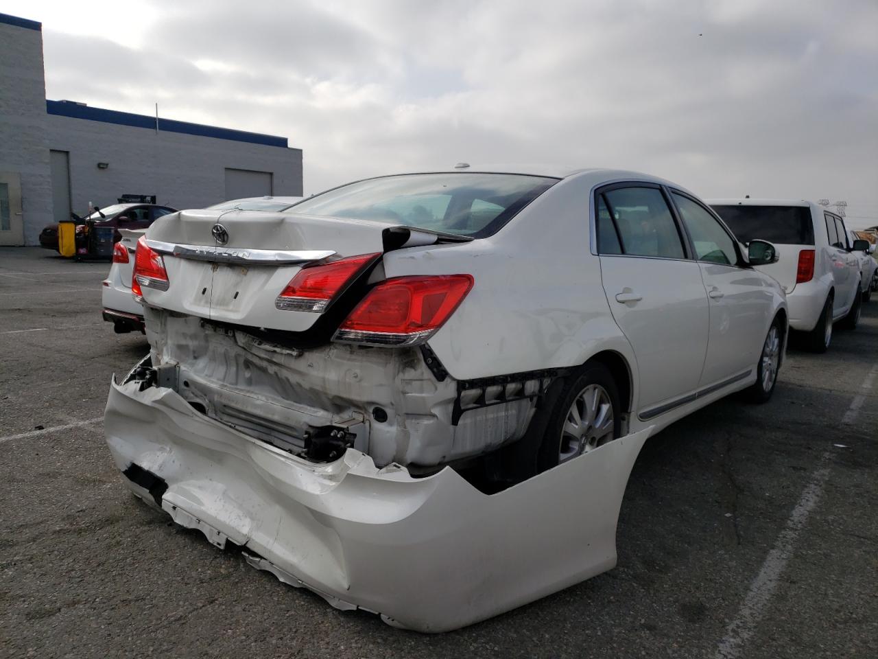 Photo 4 from auction – 2011 TOYOTA AVALON BAS with VIN 4T1BK3DB7BU418160