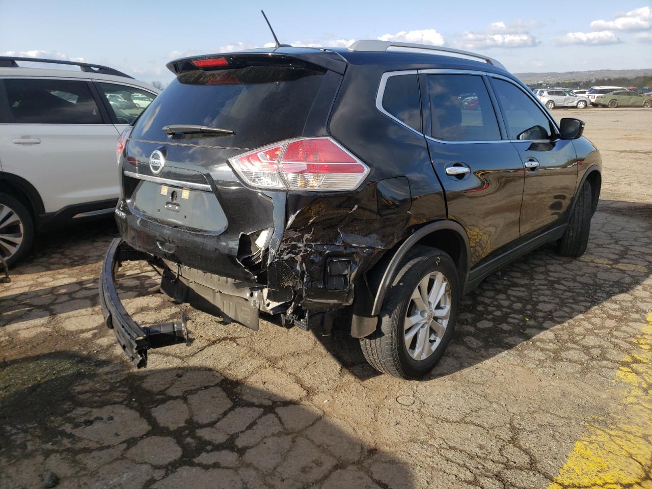 Photo 4 from auction – 2016 NISSAN ROGUE S with VIN KNMAT2MV1GP697869