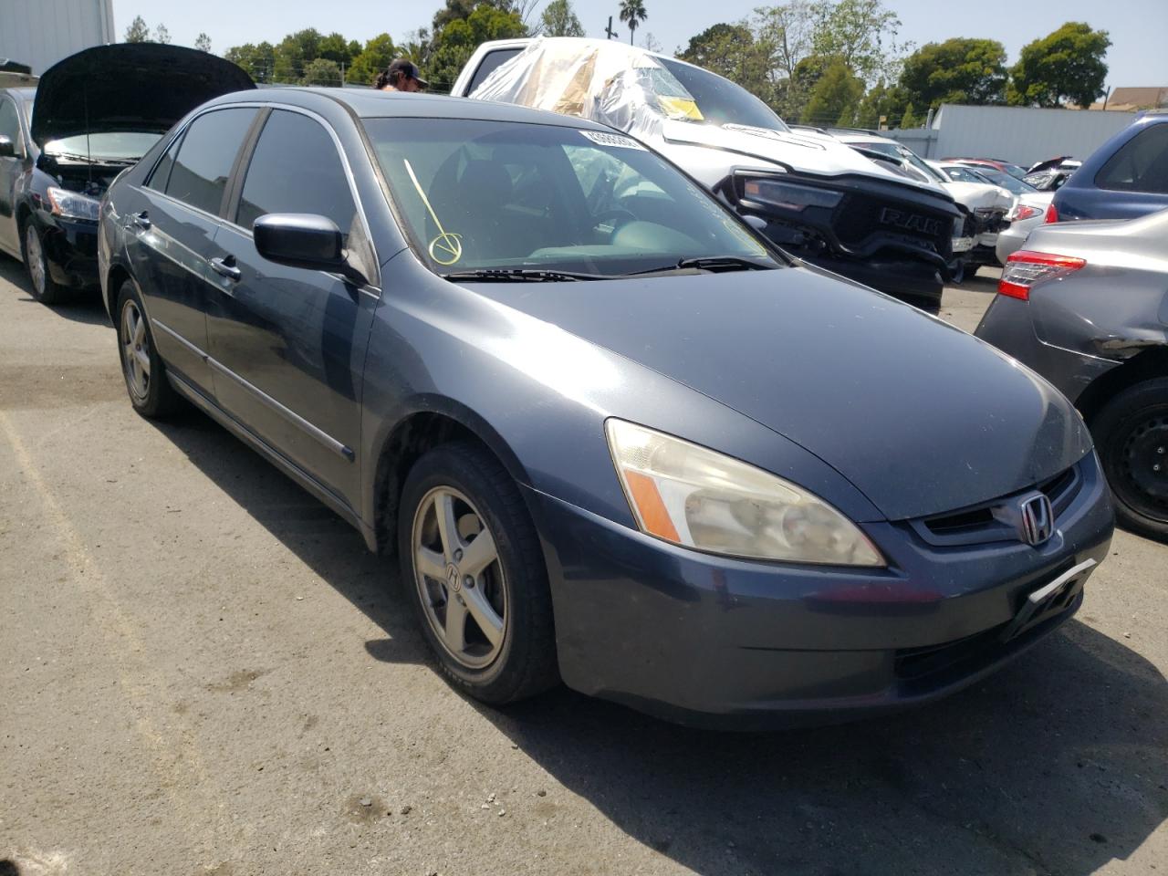 HONDA ACCORD EX 2005 with VIN JHMCM56705C004993 - Photo from auction