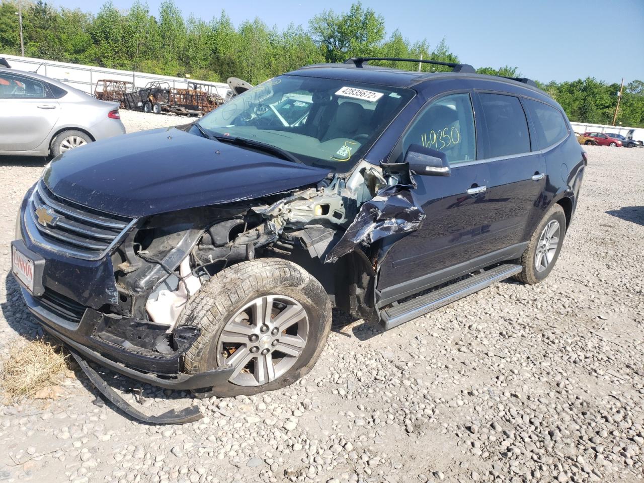 Photo 2 from auction – 2015 CHEVROLET TRAVERSE L with VIN 1GNKRHKDXFJ279996